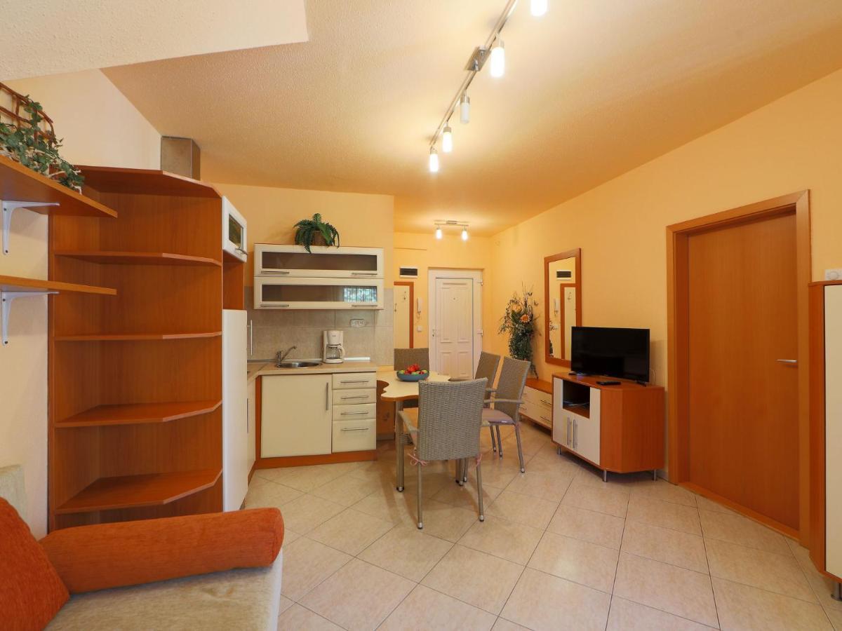 Apartment Balaton A2008 Balatonfoldvar Bagian luar foto