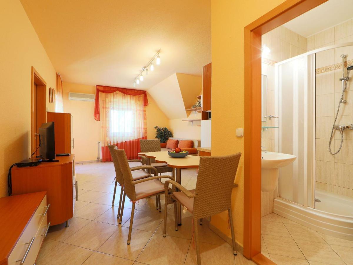 Apartment Balaton A2008 Balatonfoldvar Bagian luar foto