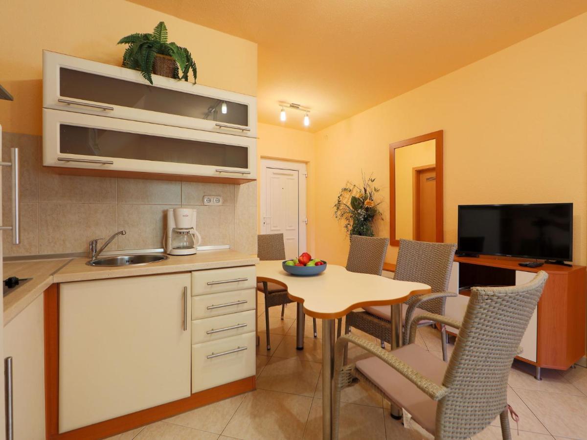 Apartment Balaton A2008 Balatonfoldvar Bagian luar foto